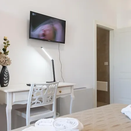 Гостьовий будинок Vista Mare - La Bomboniera 3*