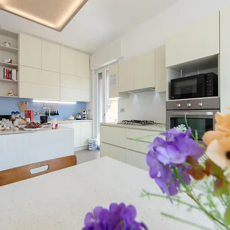 Vista Mare - La Bomboniera Гостьовий будинок Галліполі