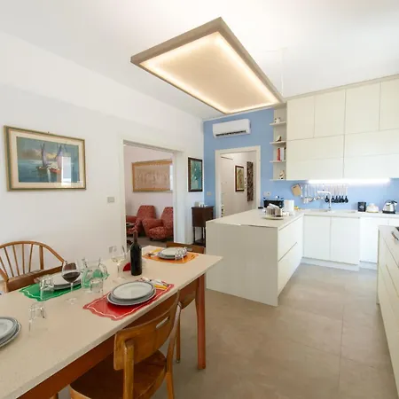 Vista Mare - La Bomboniera Гостьовий будинок Галліполі