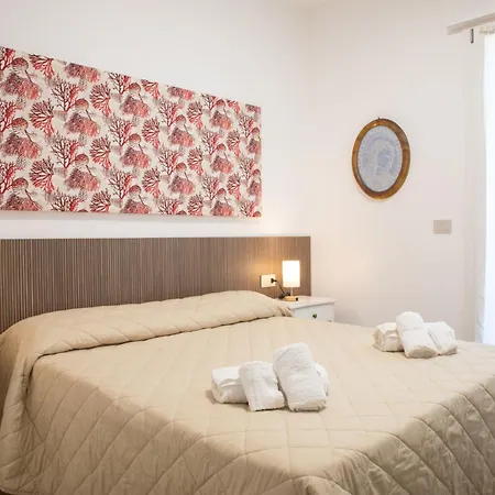 Гостьовий будинок Vista Mare - La Bomboniera 3*