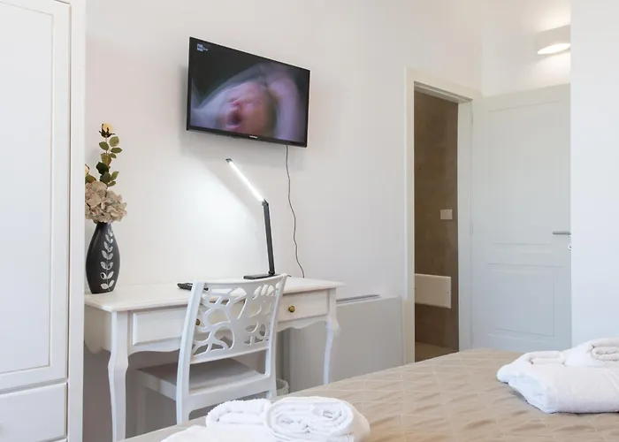 Guest house Vista Mare - La Bomboniera 3*